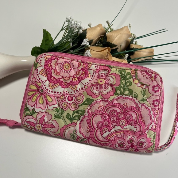 Vera Bradley Wallet - Picture 3 of 10